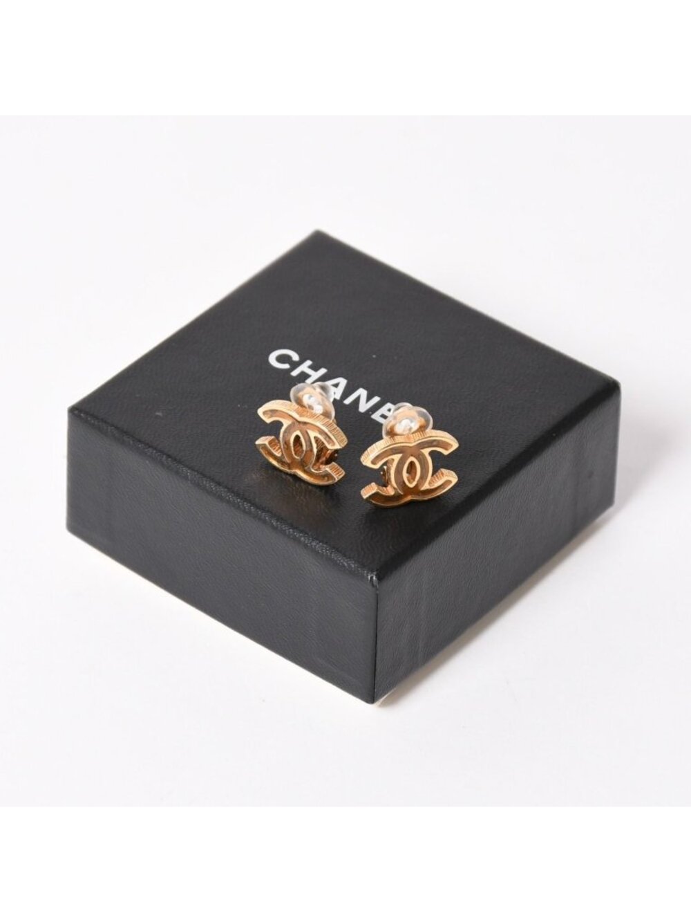 Chanel CC Logo Earrings 05 Gold Brown Metal